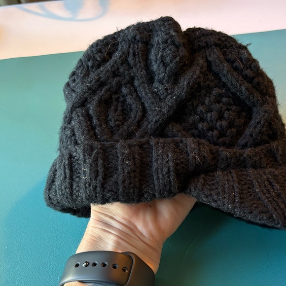 Dakine Black Textured Knit Hat - Picture 5 of 8